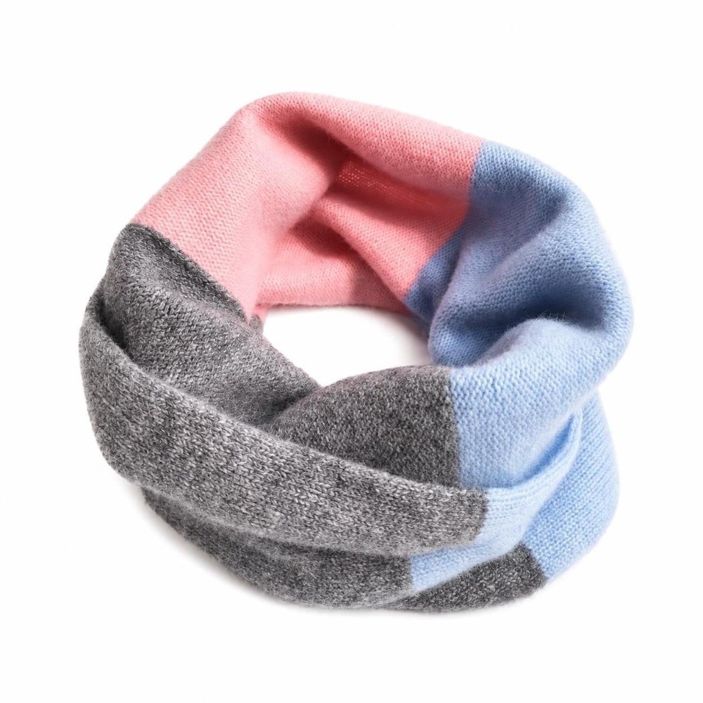 Miękka, elastyczna, wiatroodpo – Infinity Scarf Knit recenzja i cena